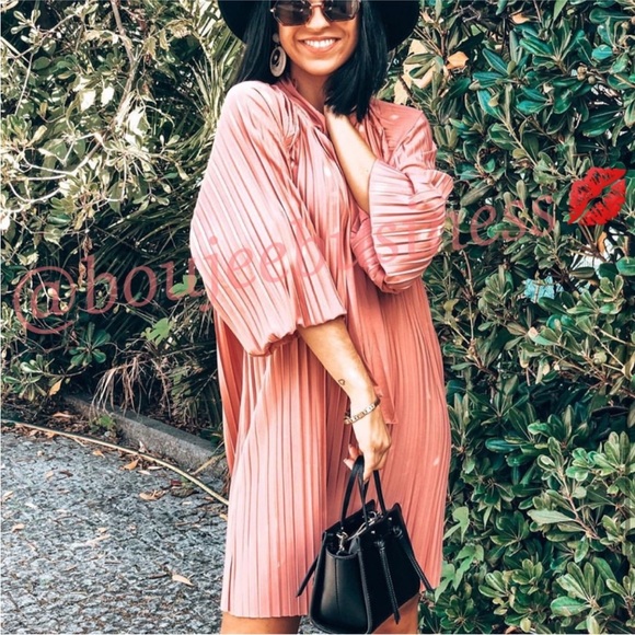 ZARA Pink Pleated Dress Perfect for Holidays - Picture 4 of 7